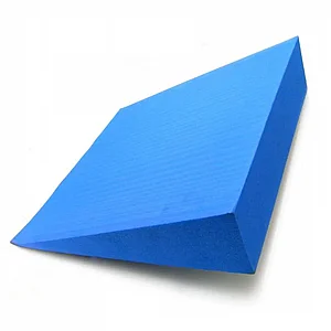 משולש יוגה כחול 40x40x10 ס"מ משולש יוגה כחול 40x40x10 ס"מ